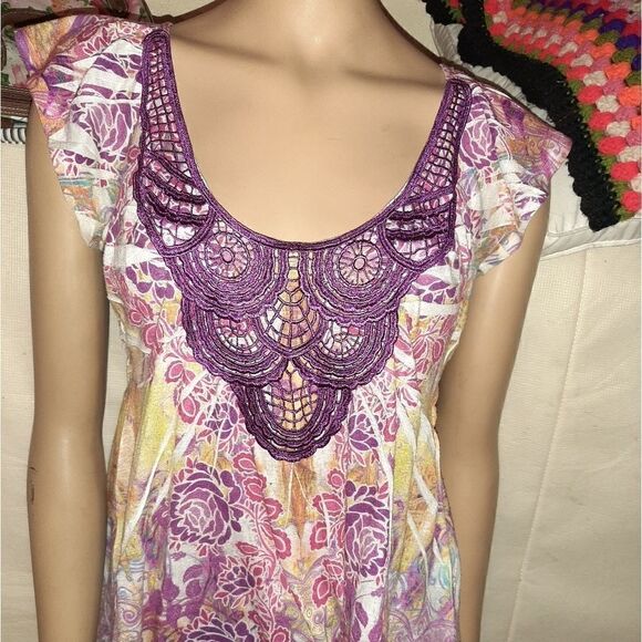 Live and let live multicolored shirt, size M - Picture 1 of 8